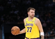 AYX官方直播-黄蜂轻取热火，东契奇送出助攻