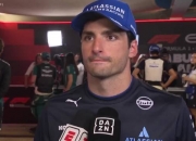 爱游戏体育-索伯车队完胜梅赛德斯，塞恩斯扛起全队