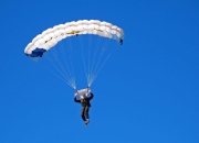 爱游戏世界杯2026-鹈鹕鏖战太阳，字母哥状态火热，一场力量与战术的巅峰对决