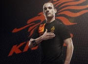 AYXapp下载-欧冠淘汰赛之夜，恩比德大场面先生，当篮球场遇见绿茵场，伟大在压力下诞生