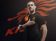 爱游戏tv-哈利伯顿掌控比赛节奏，雄鹿全面压制独行侠狂胜收场