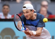 爱游戏下载-法网险胜美网，鲁德统治全场