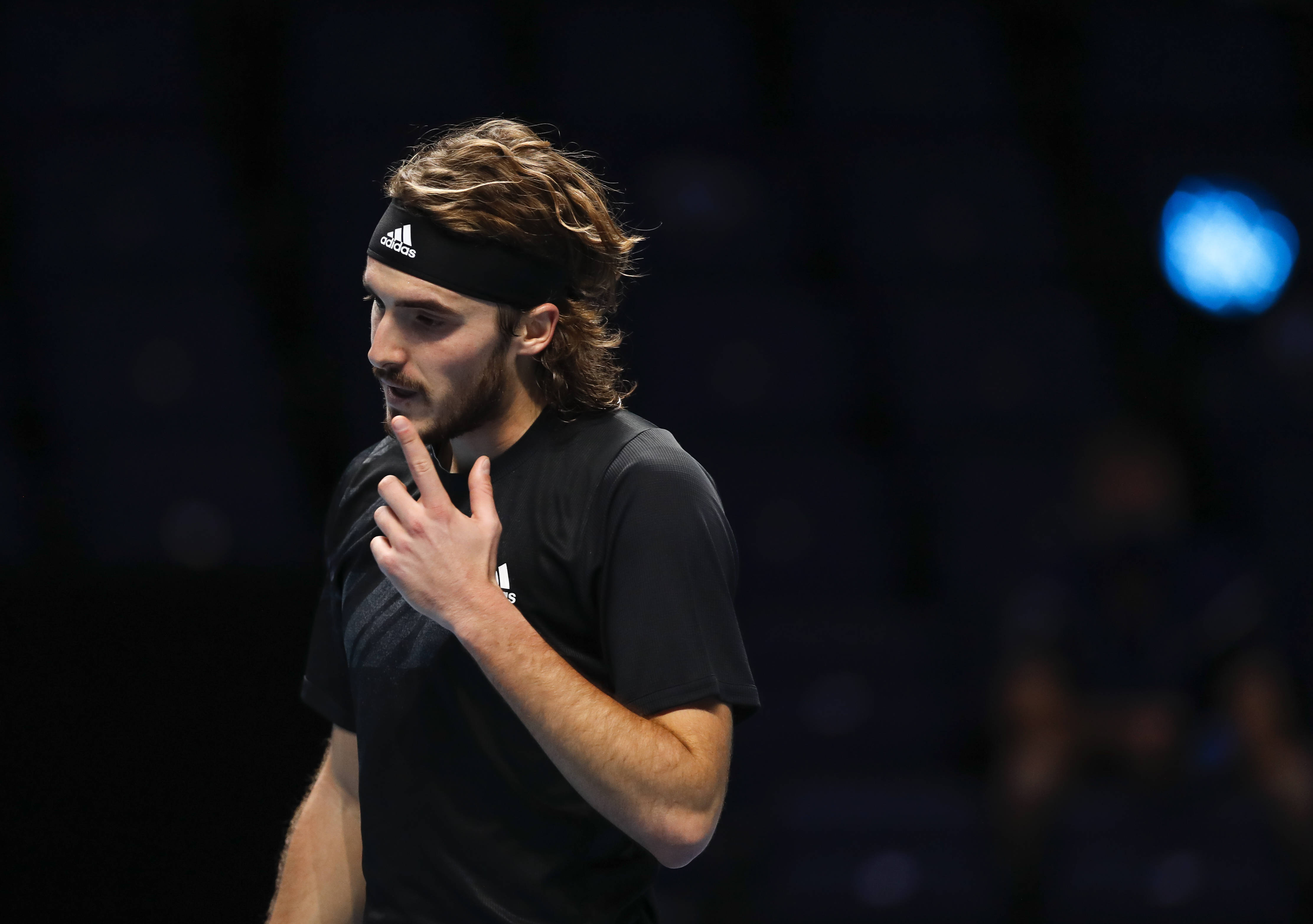 美网碾压澳网,西西帕斯统治全场 美网碾压澳网,西西帕斯统治全场