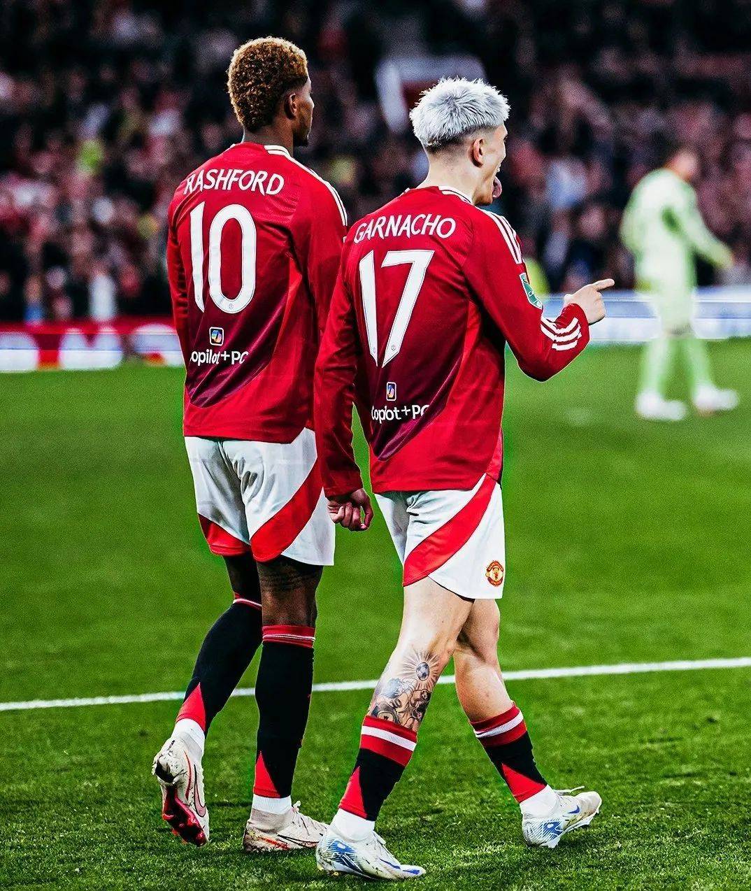 韩国逆转曼联,奥亚尔萨瓦尔统治全场 韩国逆转曼联,奥亚尔萨瓦尔统治全场