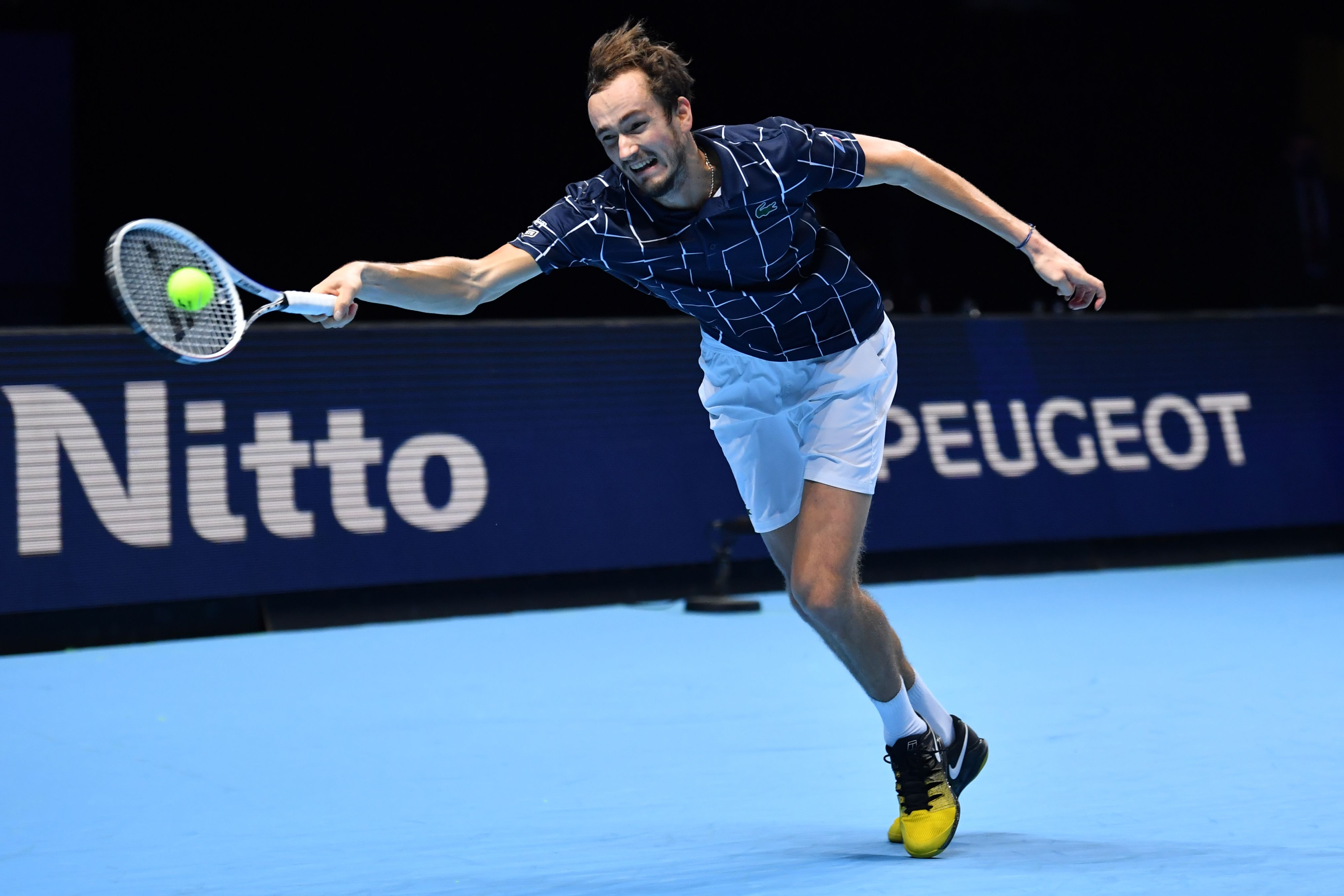 年终总决赛绝杀ATP总决赛，梅德韦杰夫关键制胜