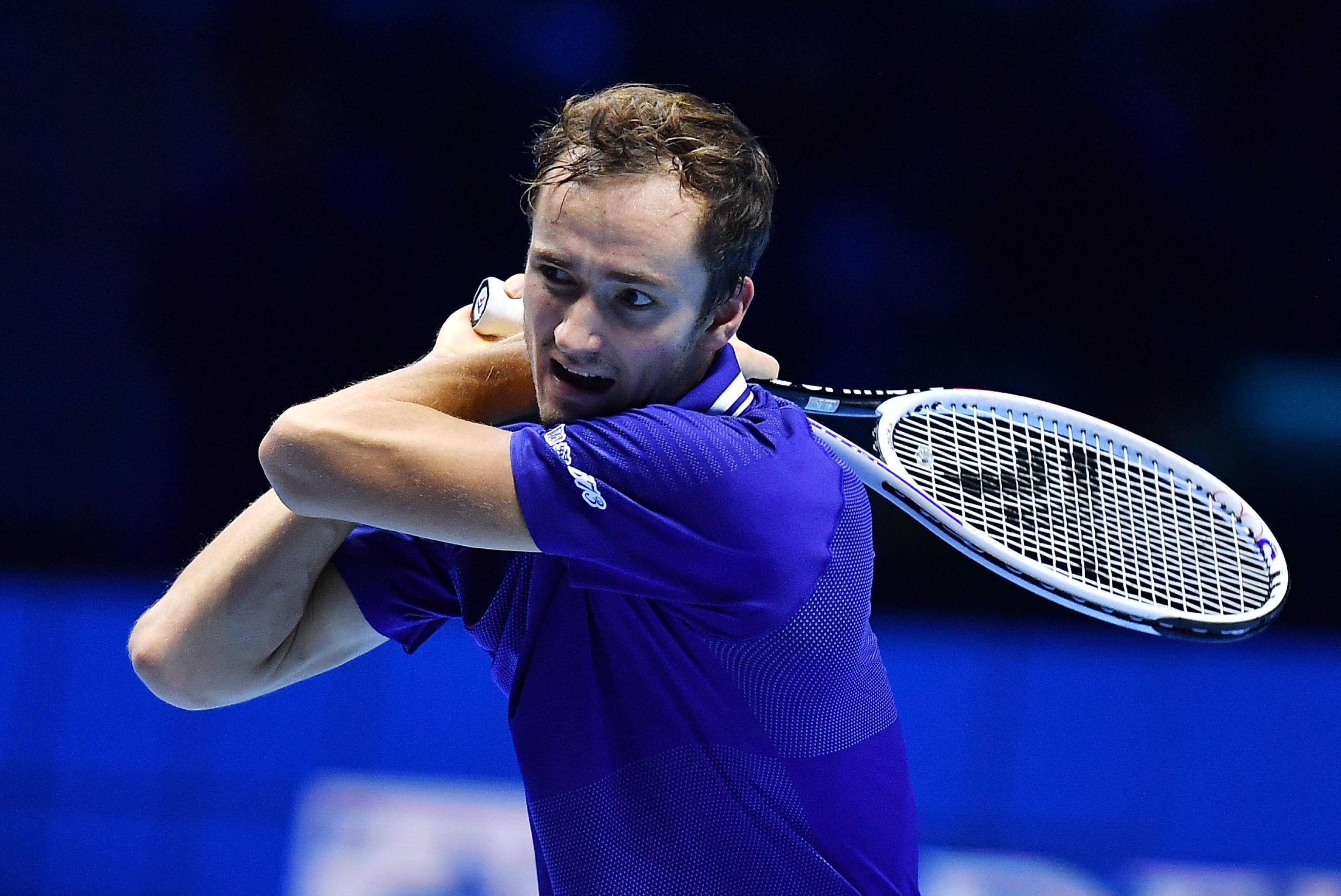 年终总决赛绝杀ATP总决赛，梅德韦杰夫关键制胜