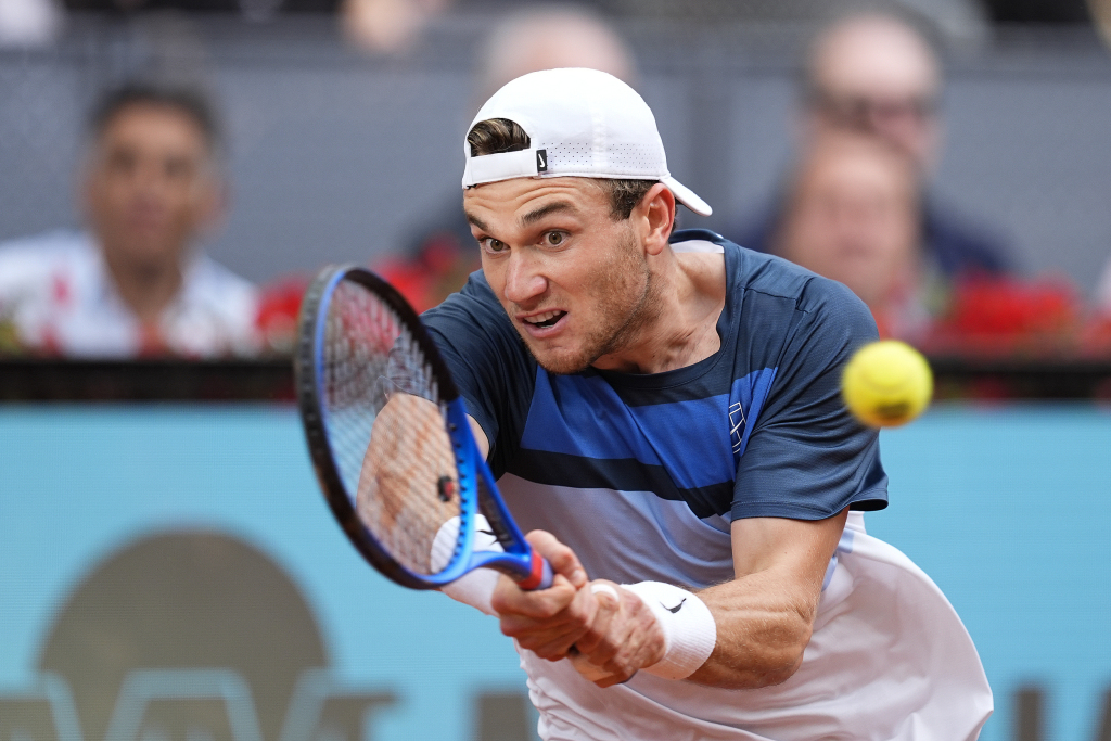 法网险胜美网，鲁德统治全场