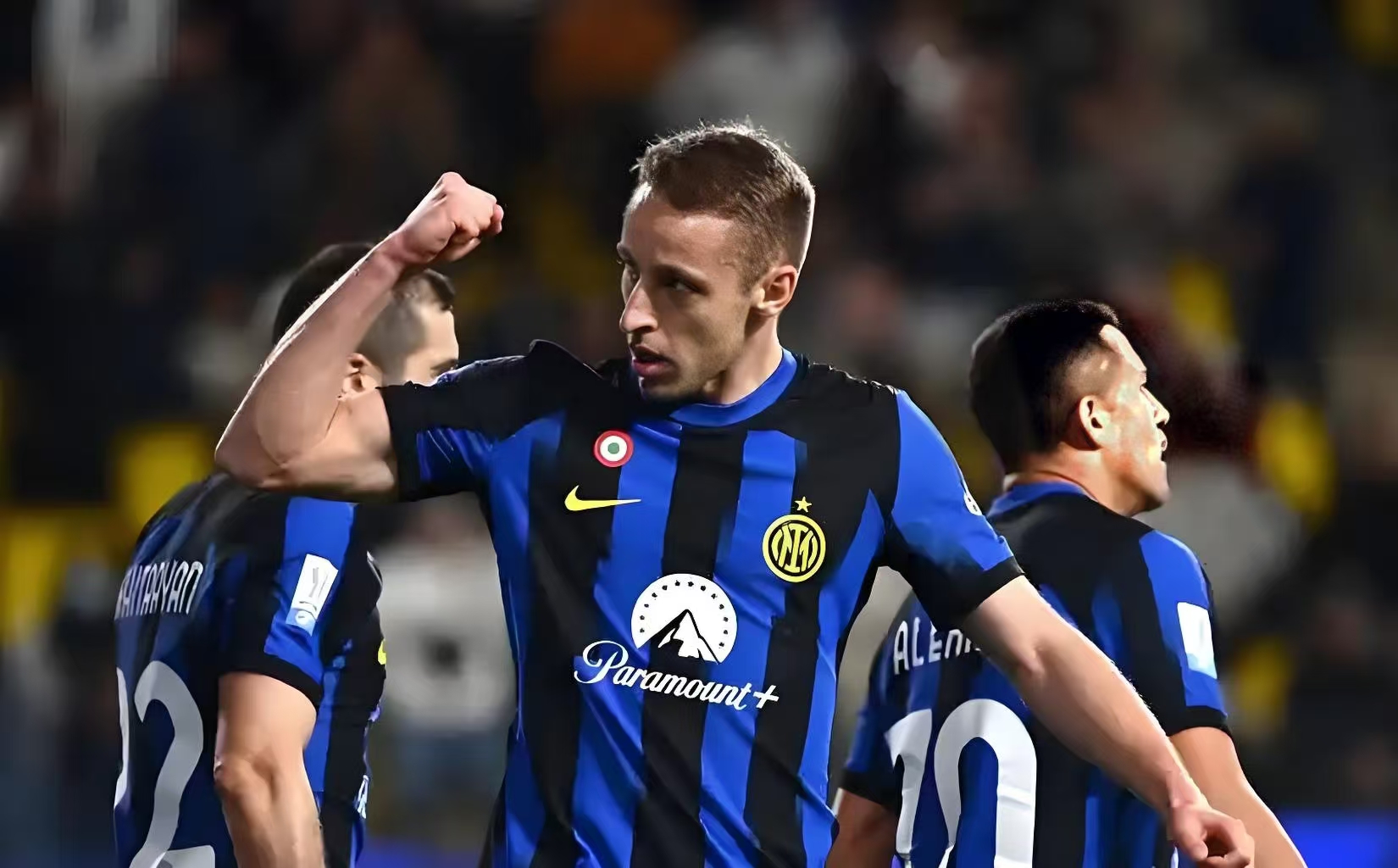 西汉姆联主场大胜伯恩茅斯，迅速崛起，追赶前八