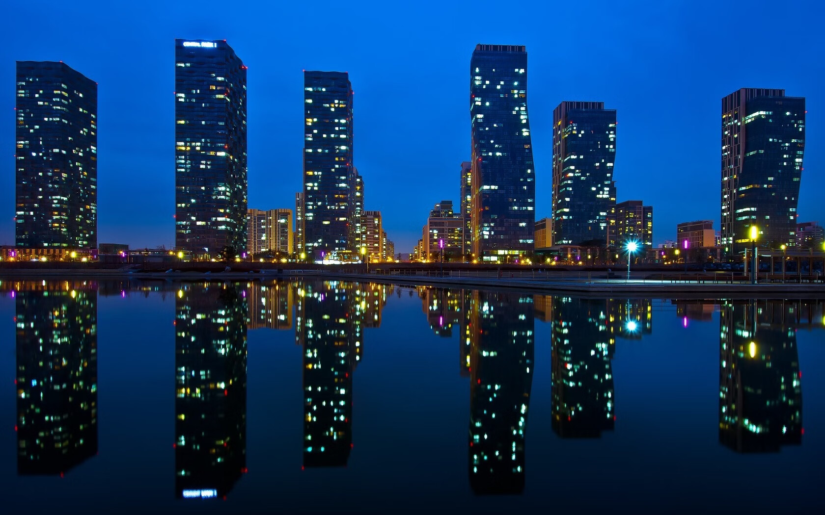 东方之剑出鞘,久保建英东决接管战局,阿森纳鏖战奥地利启示录