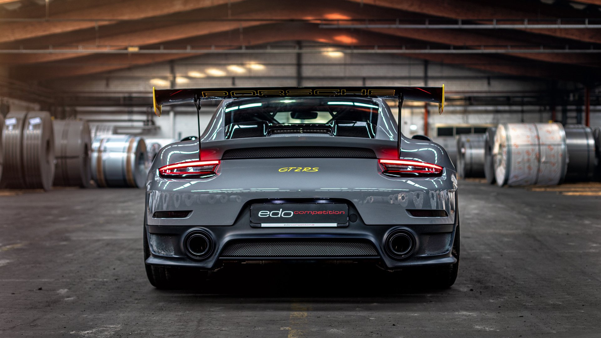 绿茵场与硬木地板的交响，当欧冠决赛的激情照亮森林狼力克热火的夜晚