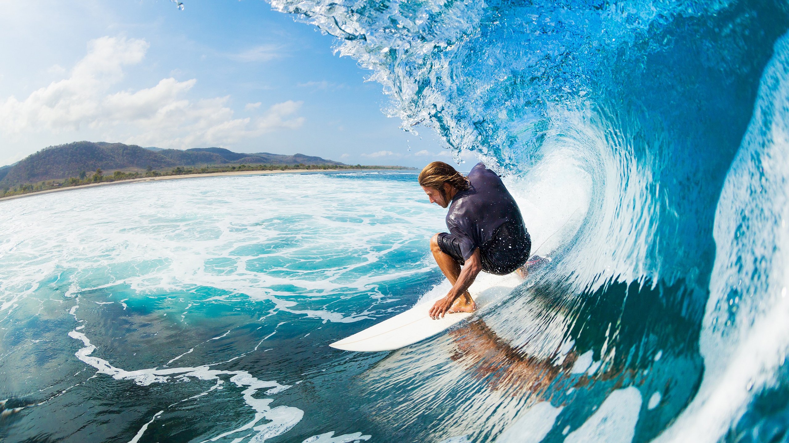 凯尔特人连续得分压制深圳队,班凯罗成为关键先生
