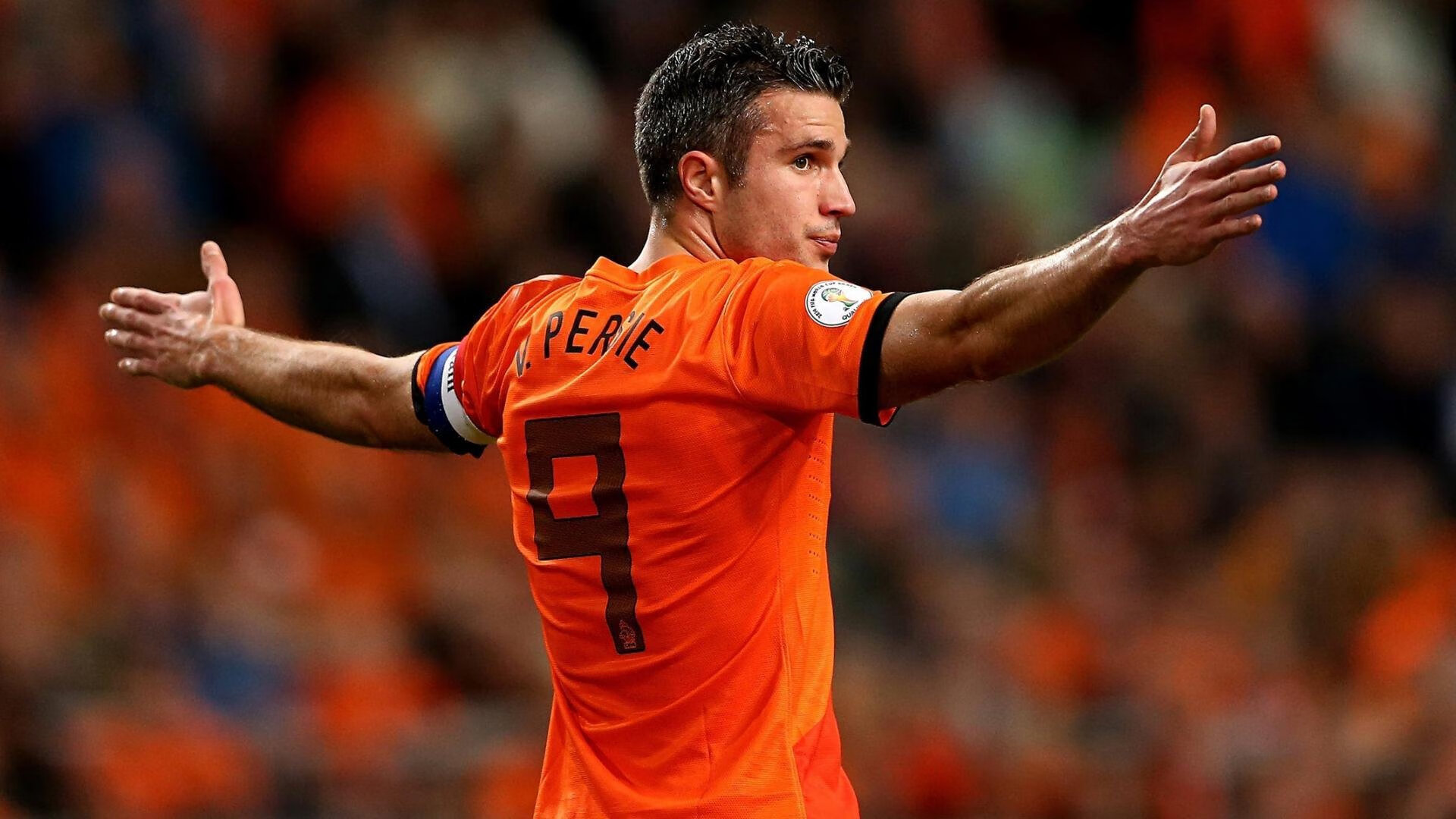 意甲焦点战之夜,乔治连续得分拉开差距,书写个人传奇