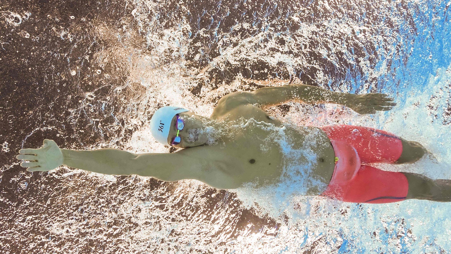 跨界狂想，当锡安在英超扣篮绝杀，热火轻取爵士成背景音